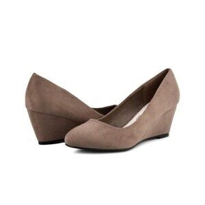 Greatonu Women's Wedge Pumps Closed Toe High Heel Slip on Office Dress Shoes 7.5